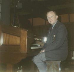 Tom Kaasa at the Organ (Click to Return to Erwin Reifler Page)